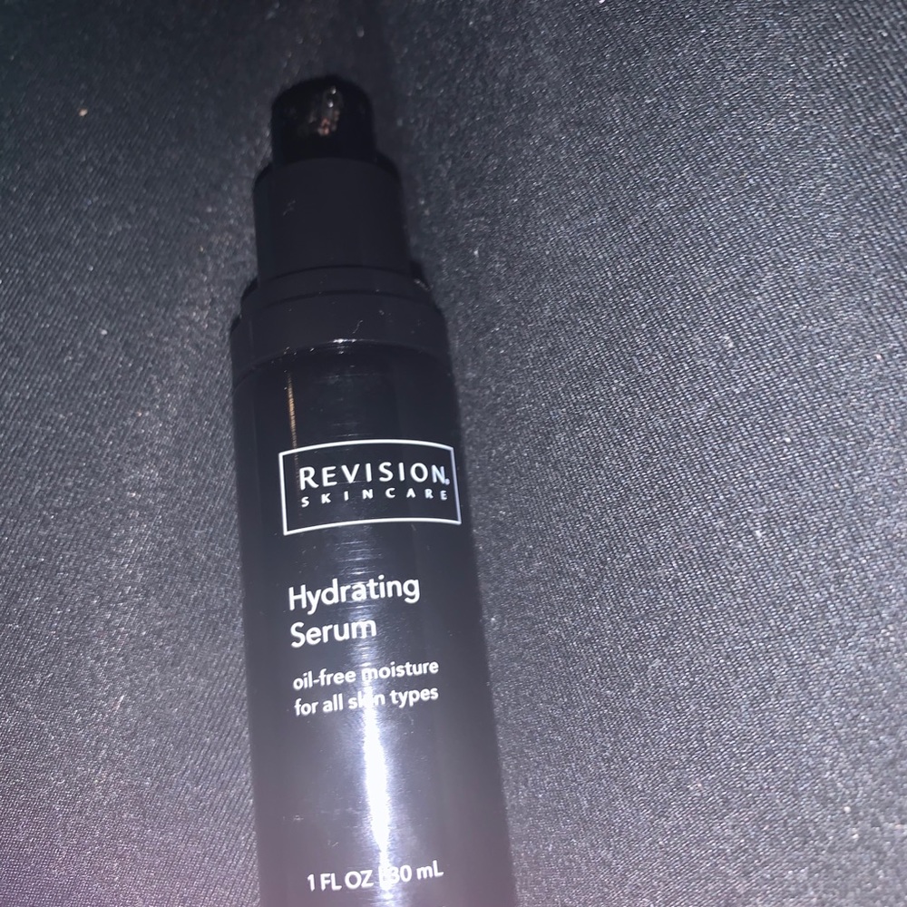 Revision hydrating serum used once
